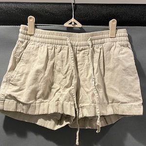 Linen shorts